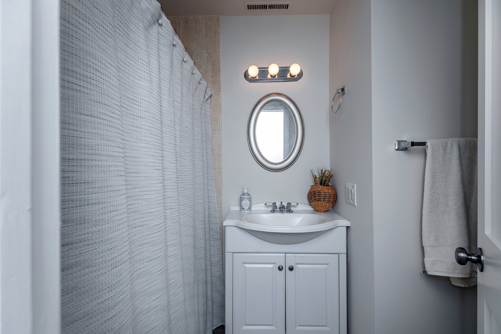 286 South Street Photo 20