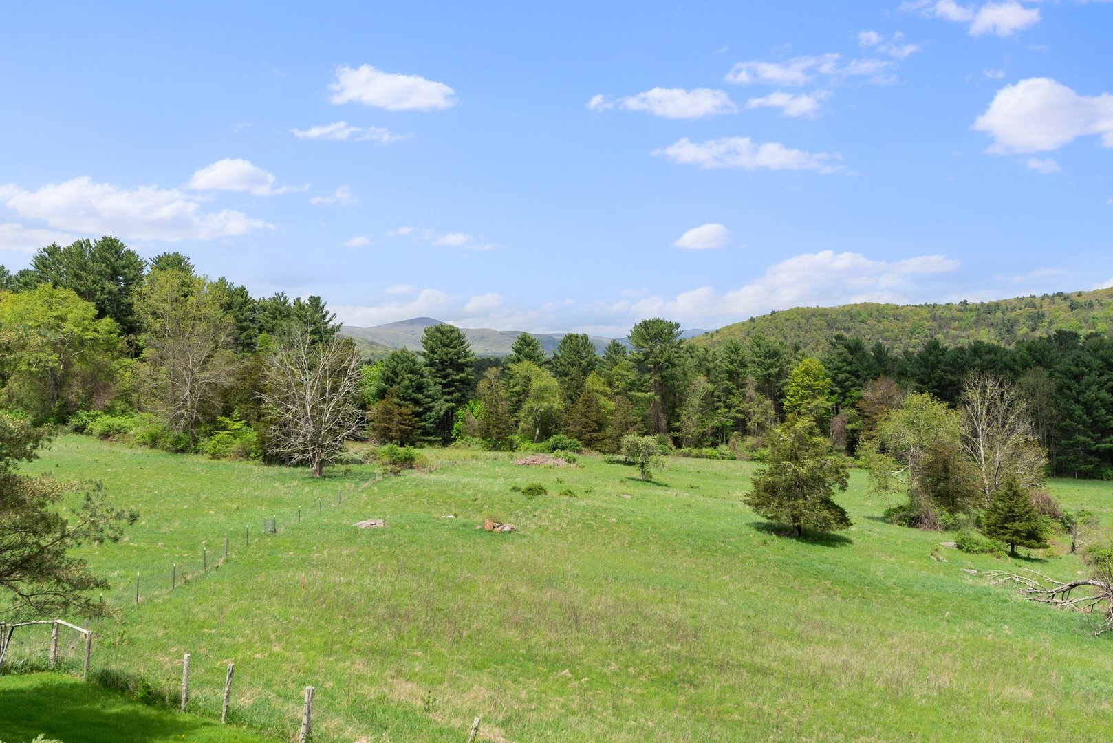 278 And 282 Farnum Road Photo 17