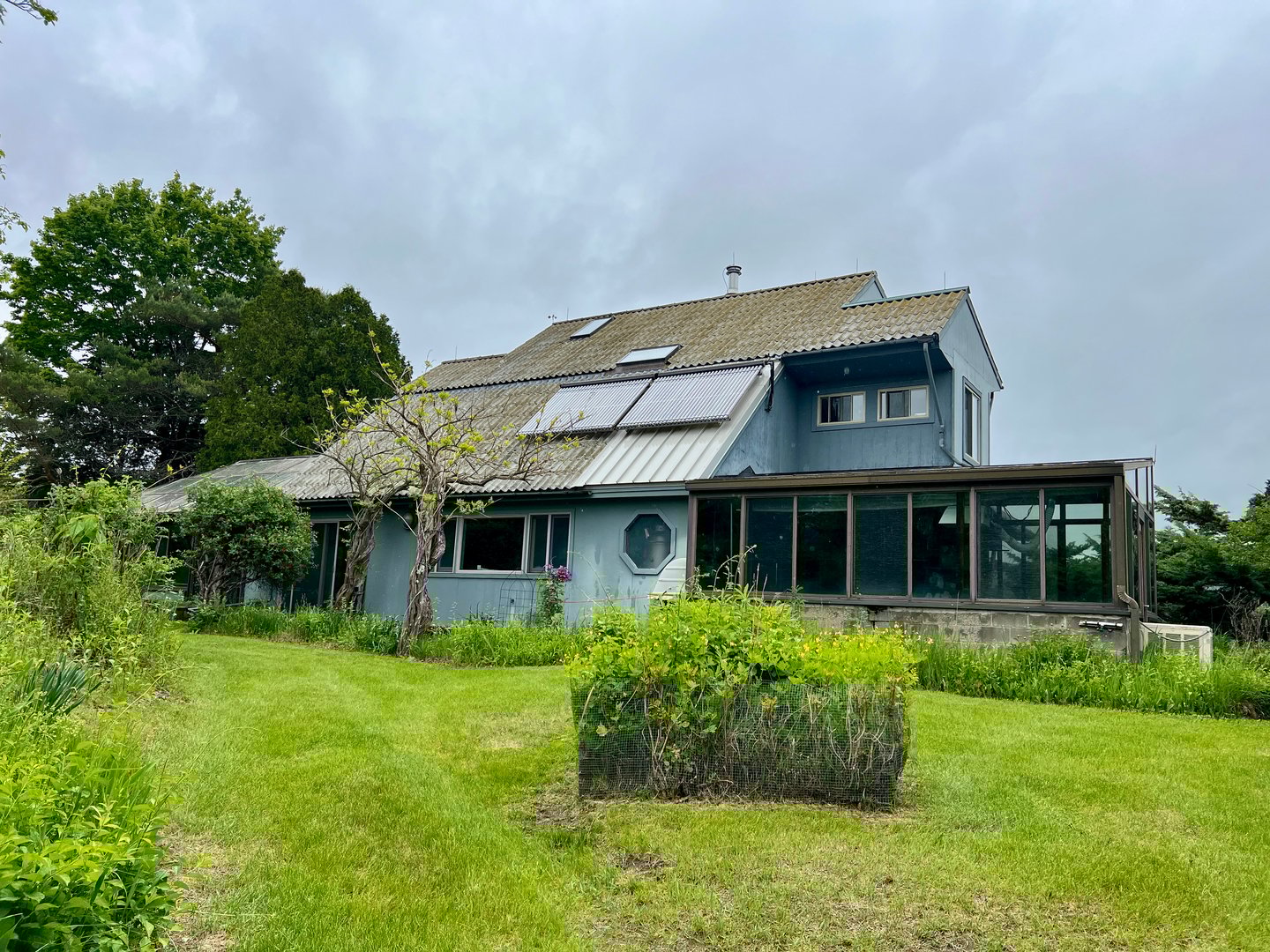 278 And 282 Farnum Road Photo 10