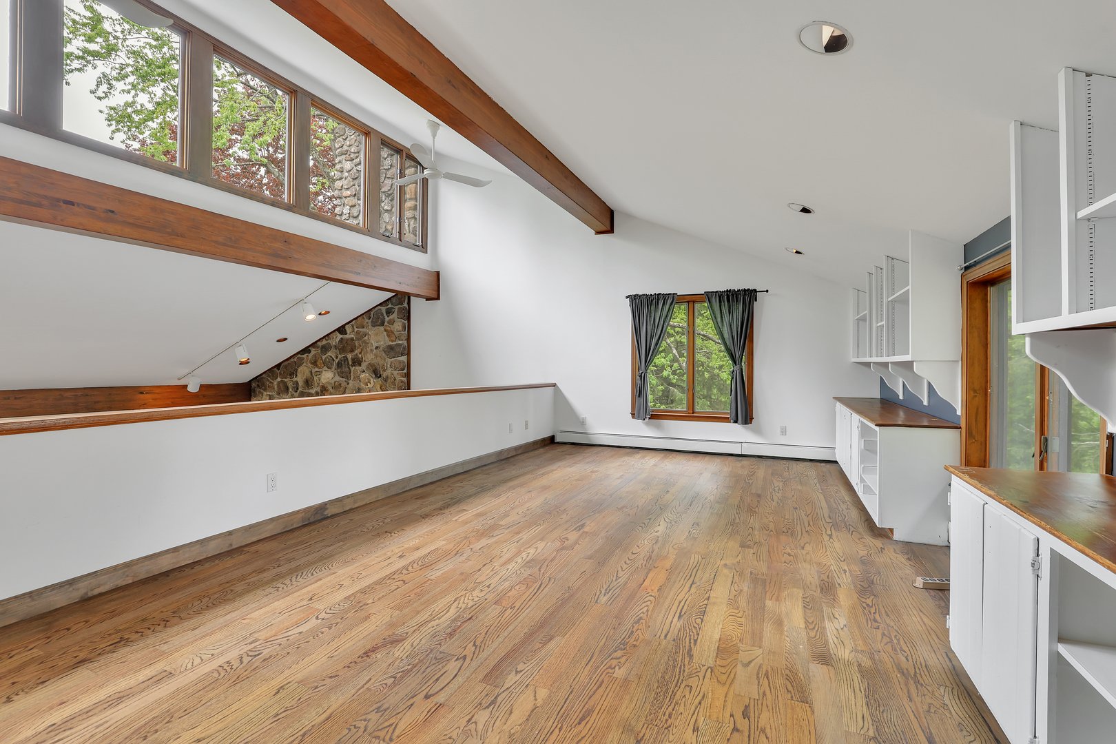 89 East Street Photo 20