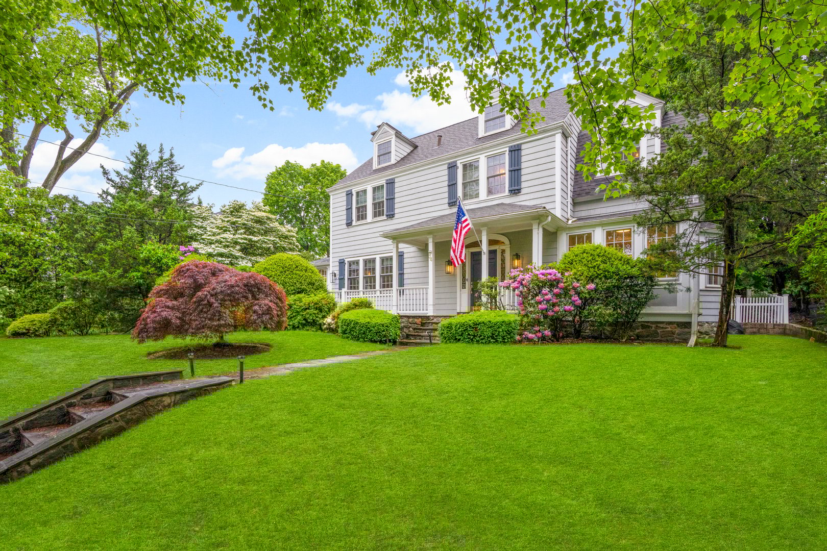 34 Edgewood Avenue Photo 3