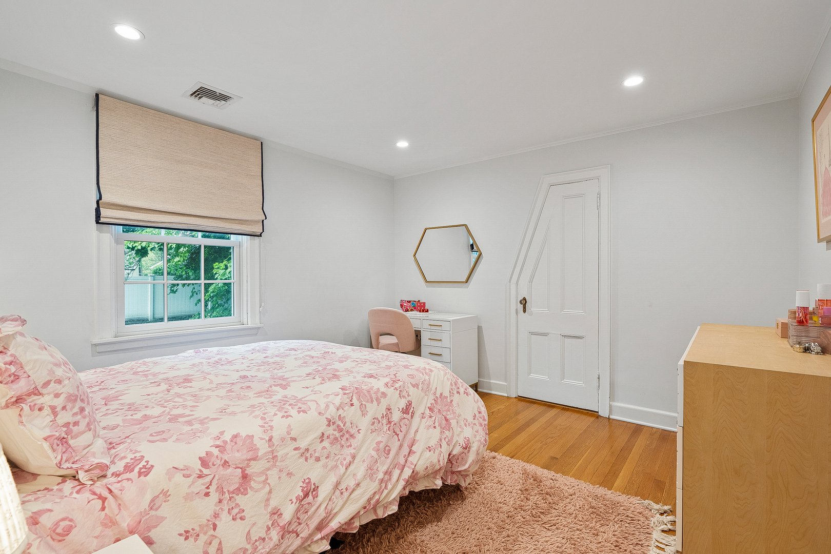 34 Edgewood Avenue Photo 33