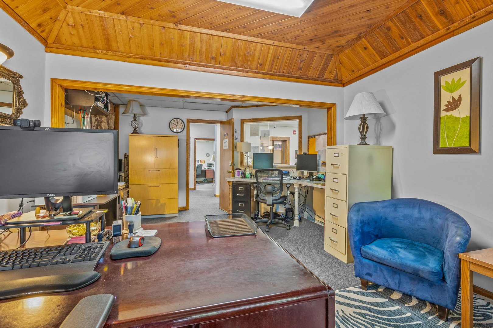 200 West Town Street Photo 18