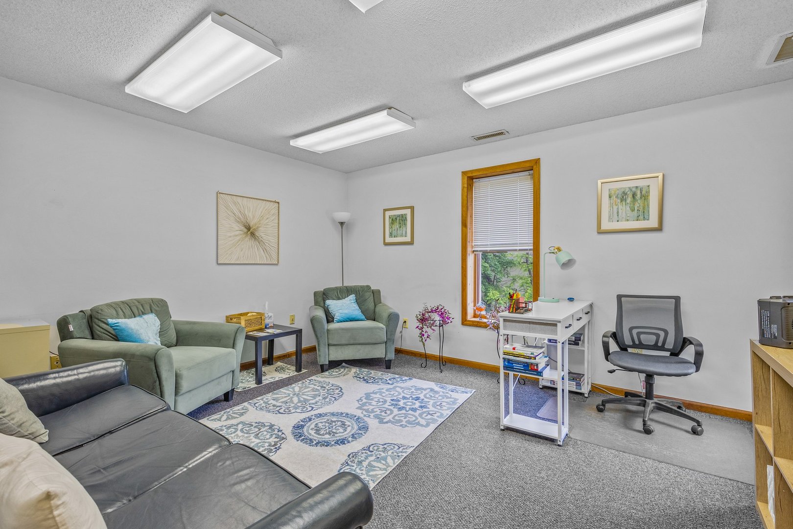 200 West Town Street Photo 34