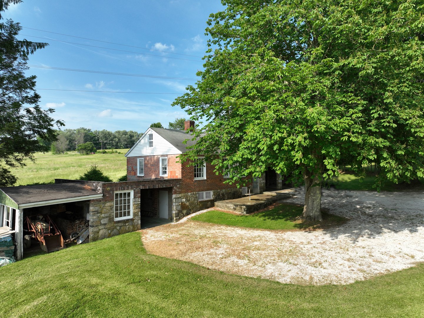 400 Gay Street Photo 9