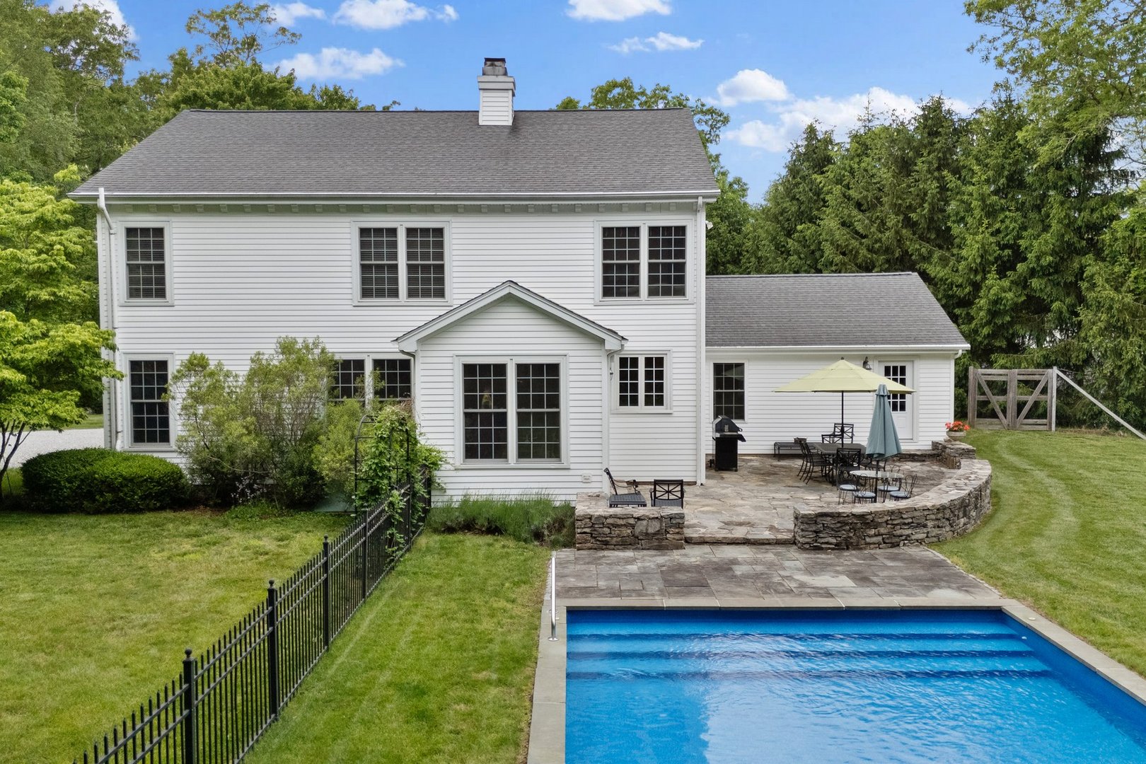 153 Mitchell Hill Road Photo 3