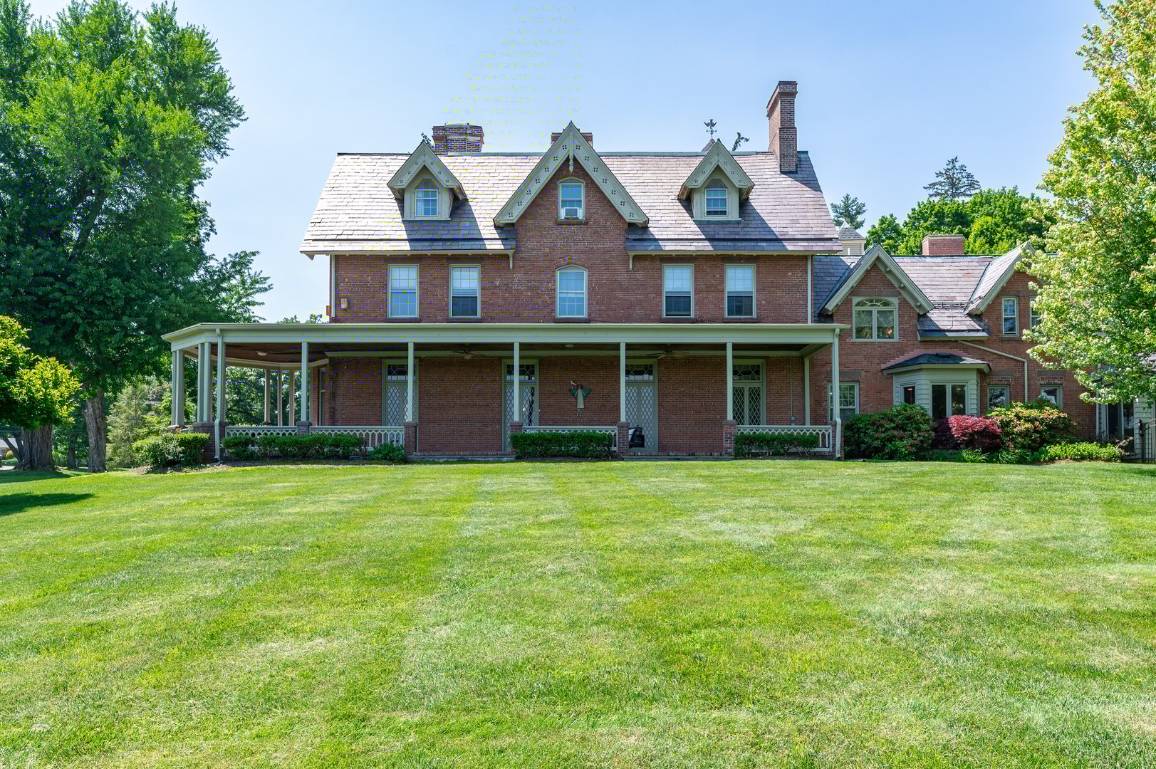 560 Grand Avenue Photo 44