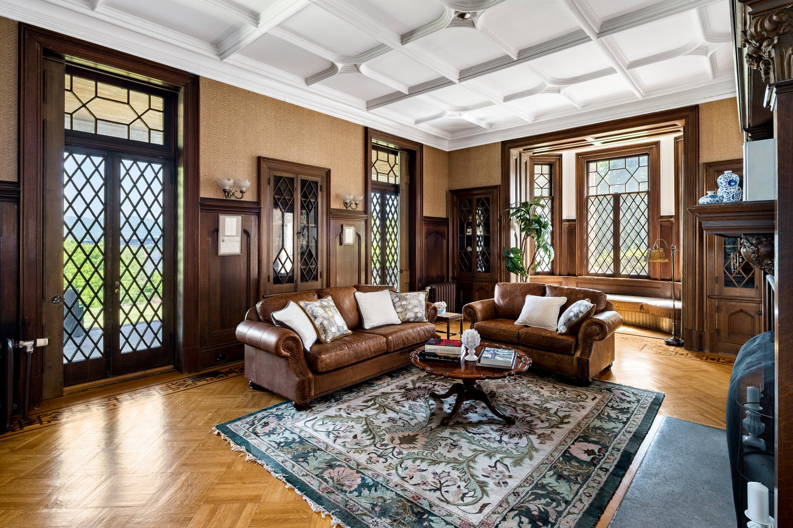 560 Grand Avenue Photo 12