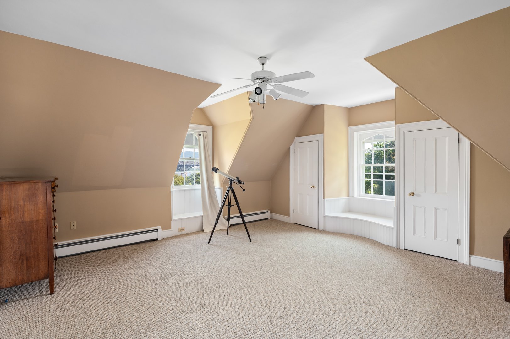 560 Grand Avenue Photo 37