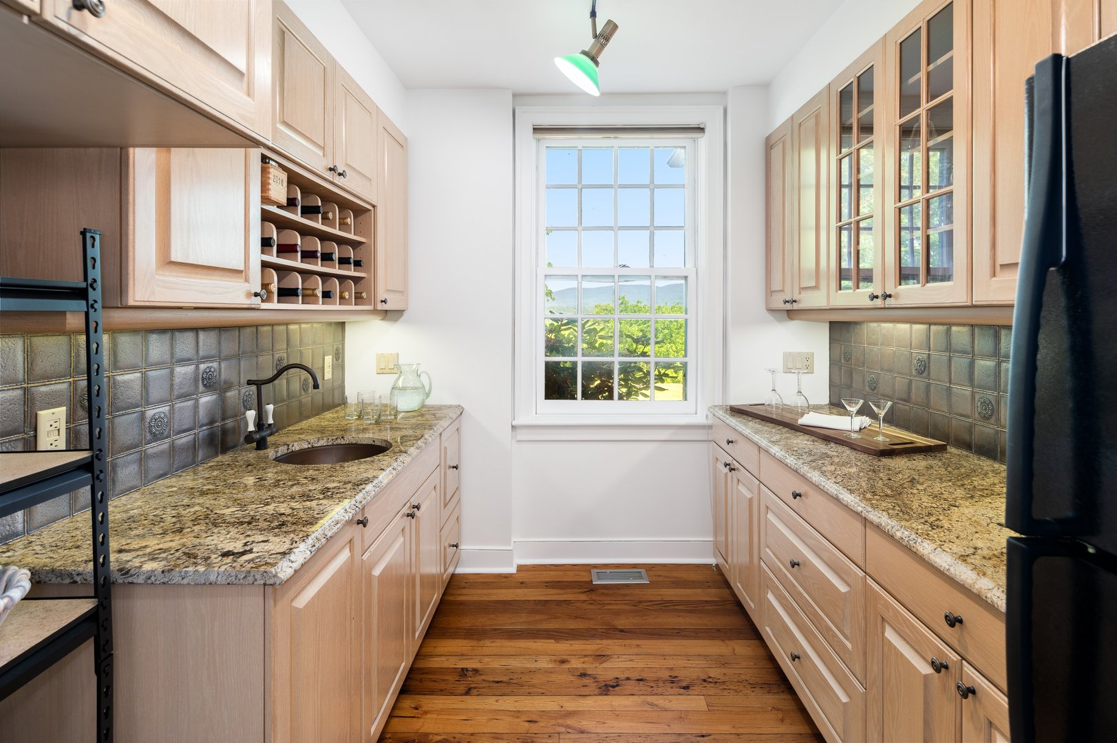 560 Grand Avenue Photo 21