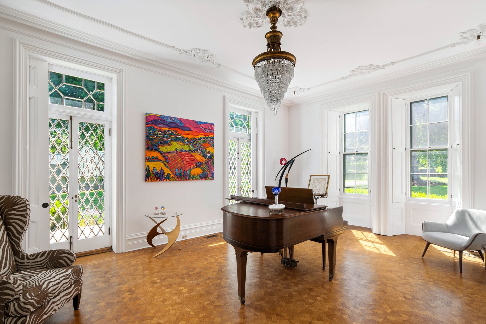 560 Grand Avenue Photo 10