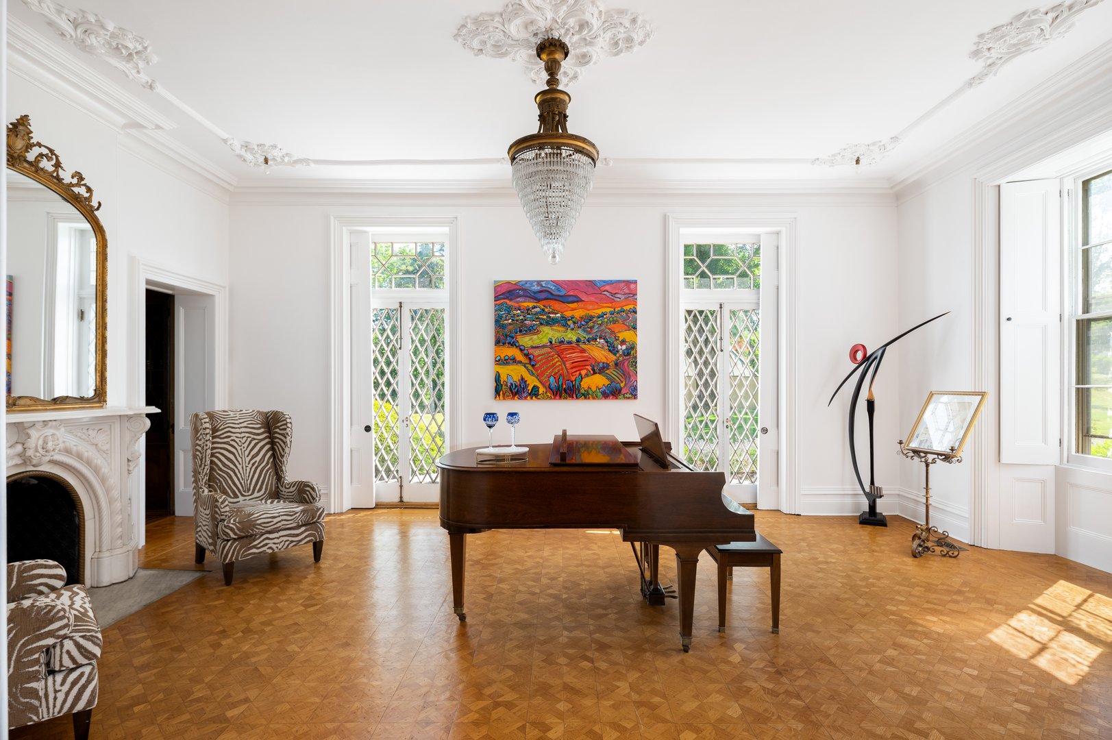 560 Grand Avenue Photo 9