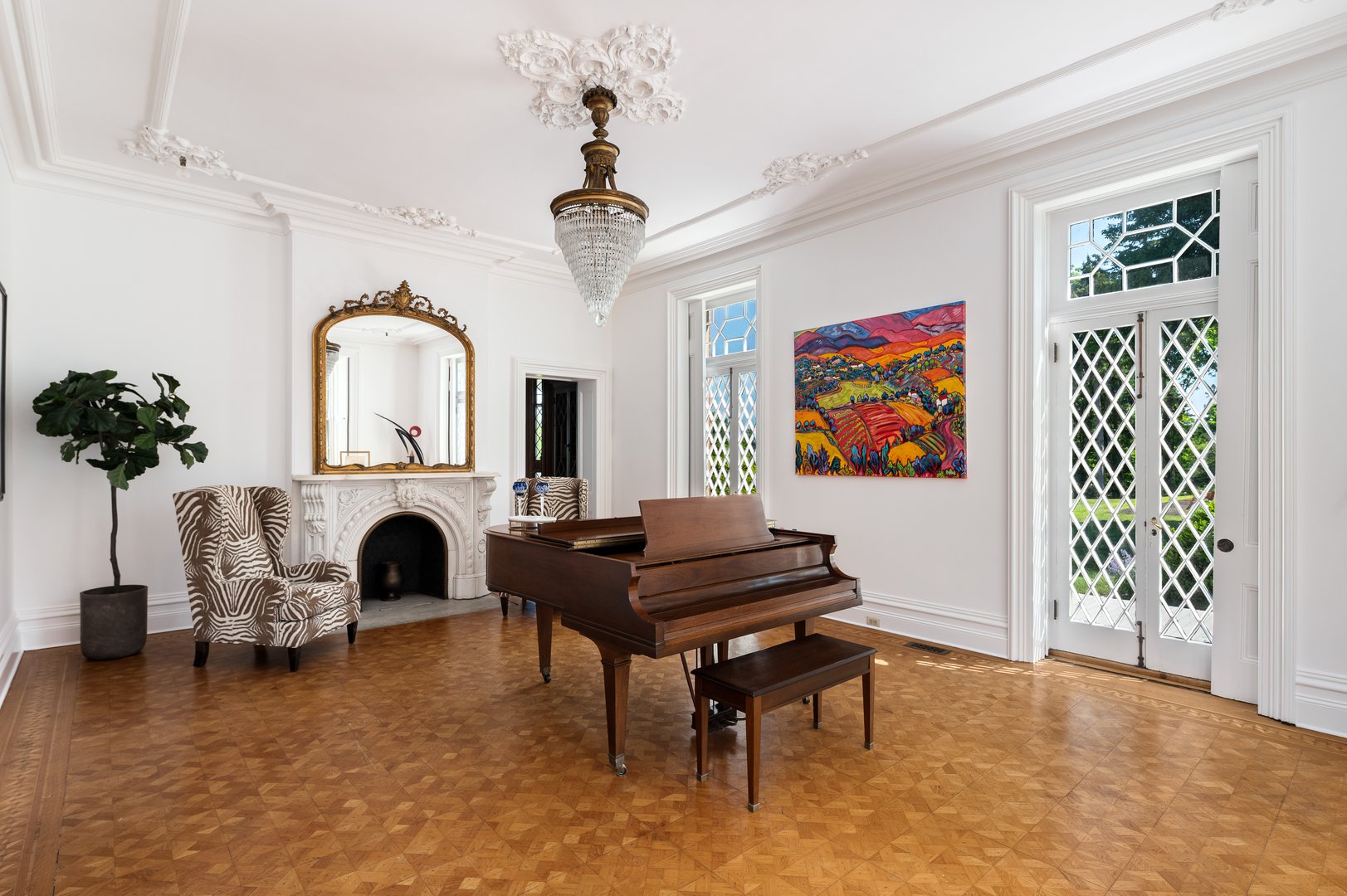 560 Grand Avenue Photo 11