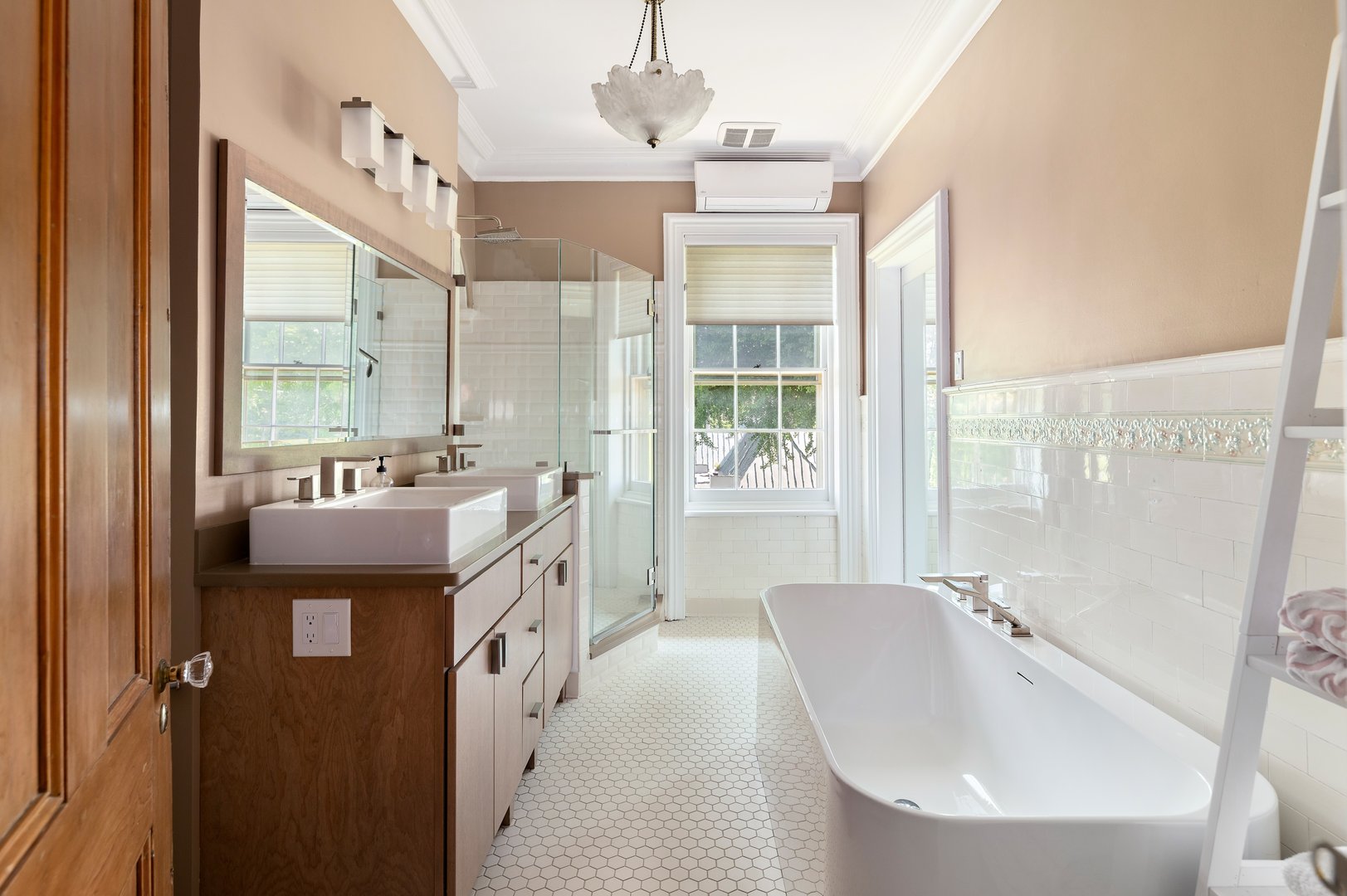 560 Grand Avenue Photo 31