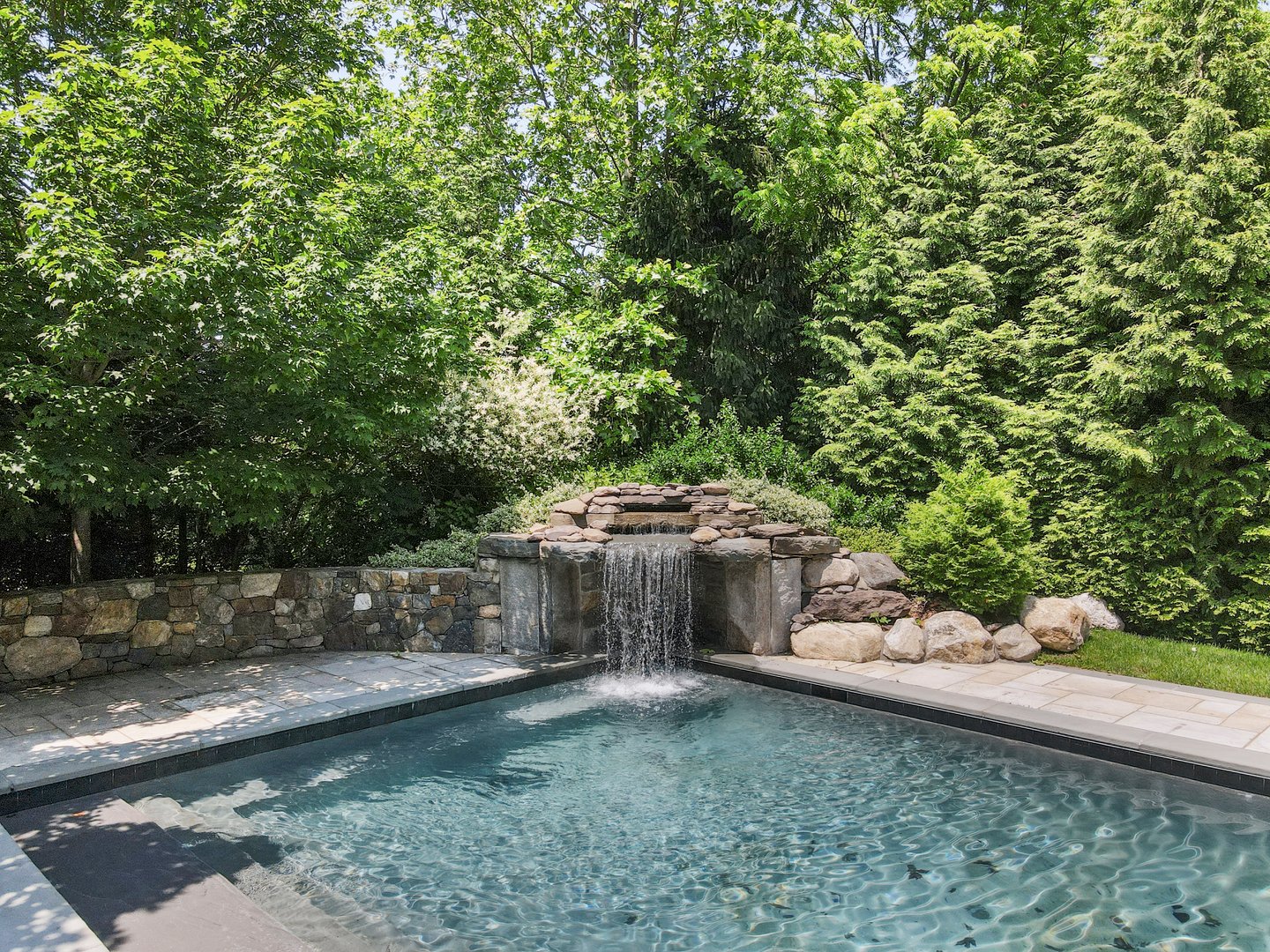 17 Cooper Road Photo 33