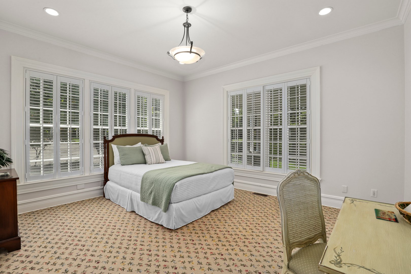 17 Cooper Road Photo 16