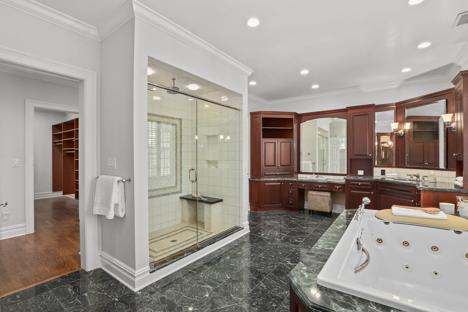 17 Cooper Road Photo 23