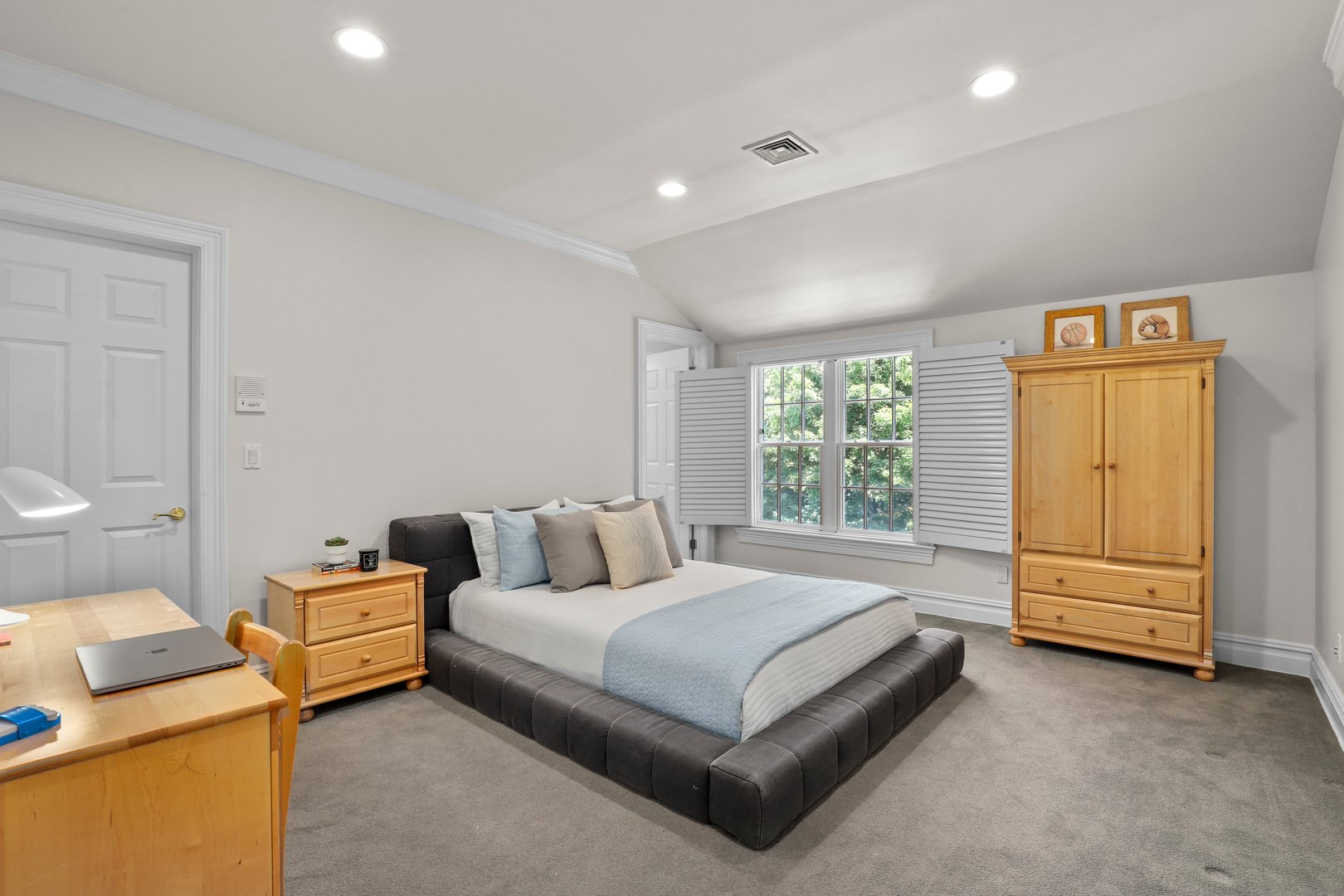 17 Cooper Road Photo 26