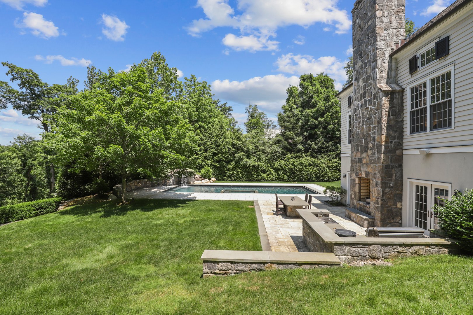 17 Cooper Road Photo 35