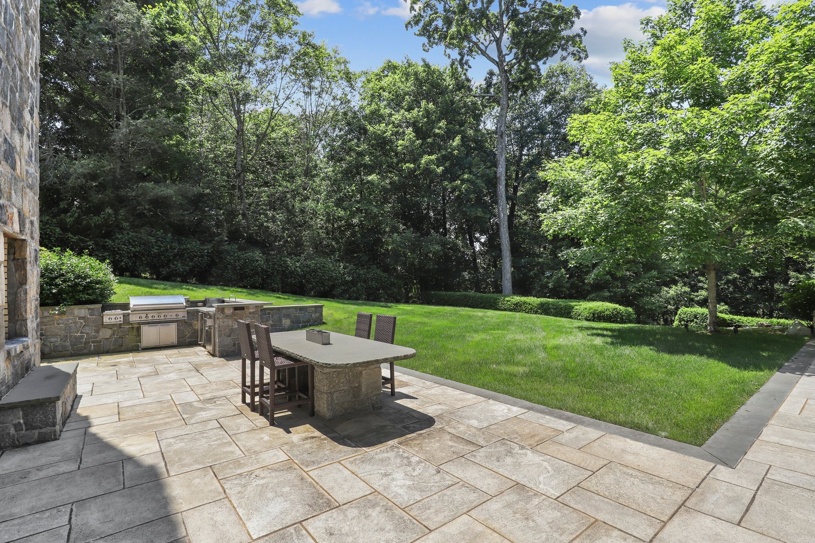 17 Cooper Road Photo 34