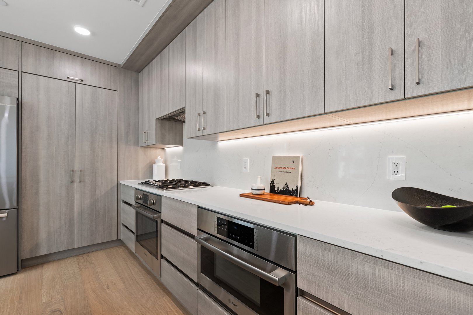 33 Calvert Street  #TH6 Photo 3