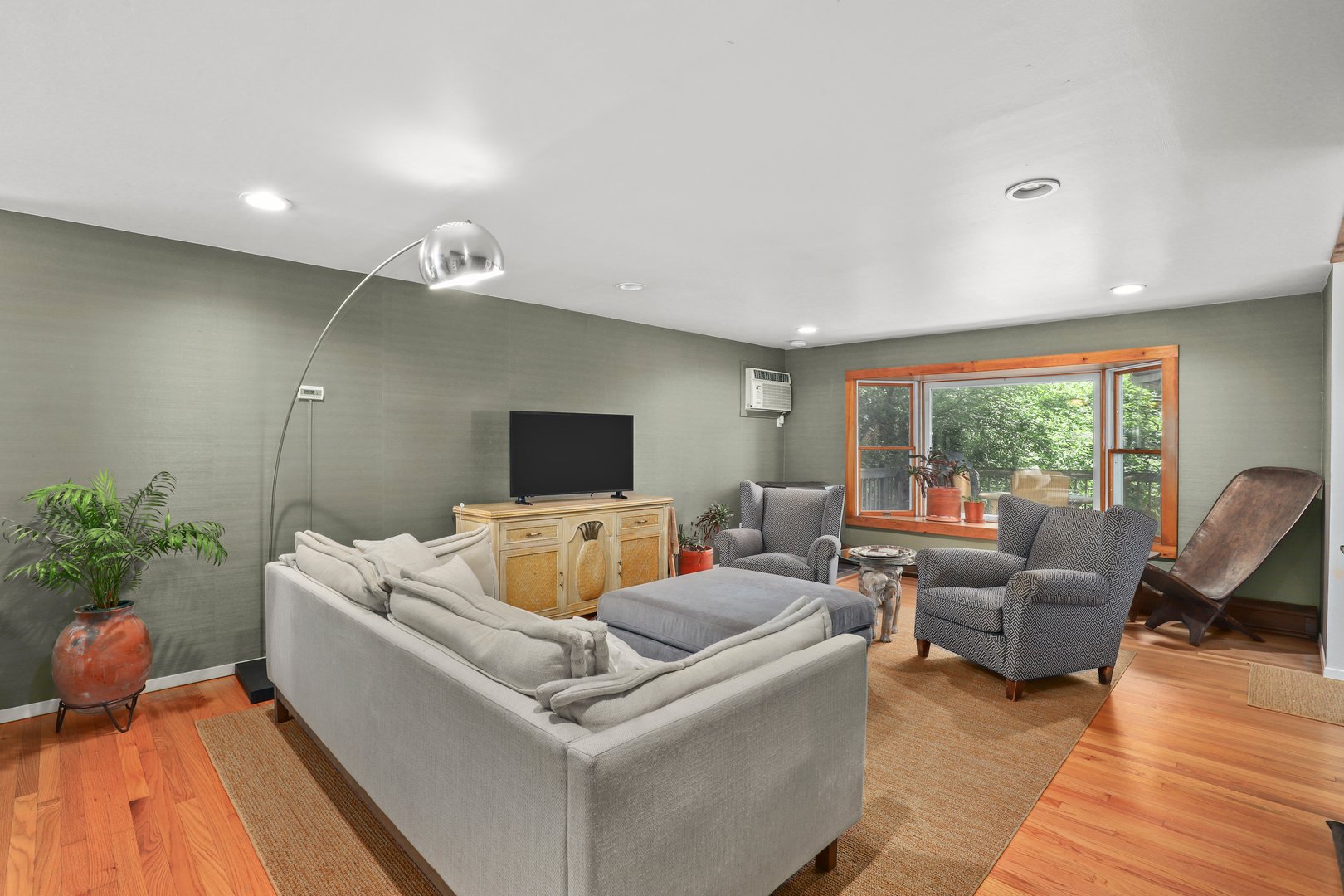 3841 Indian Hill Road Photo 5