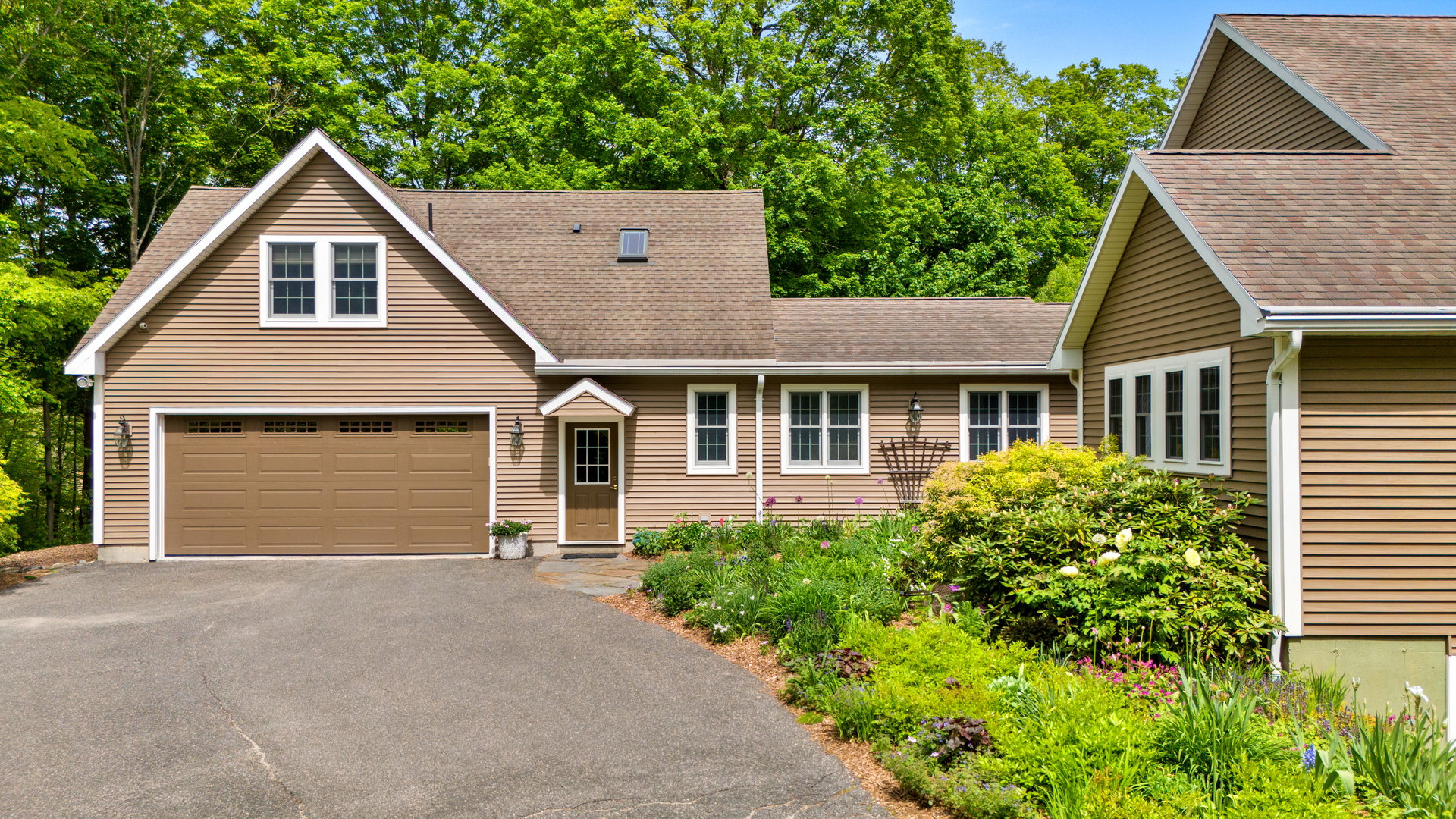 13 Taconic Ave Photo 6