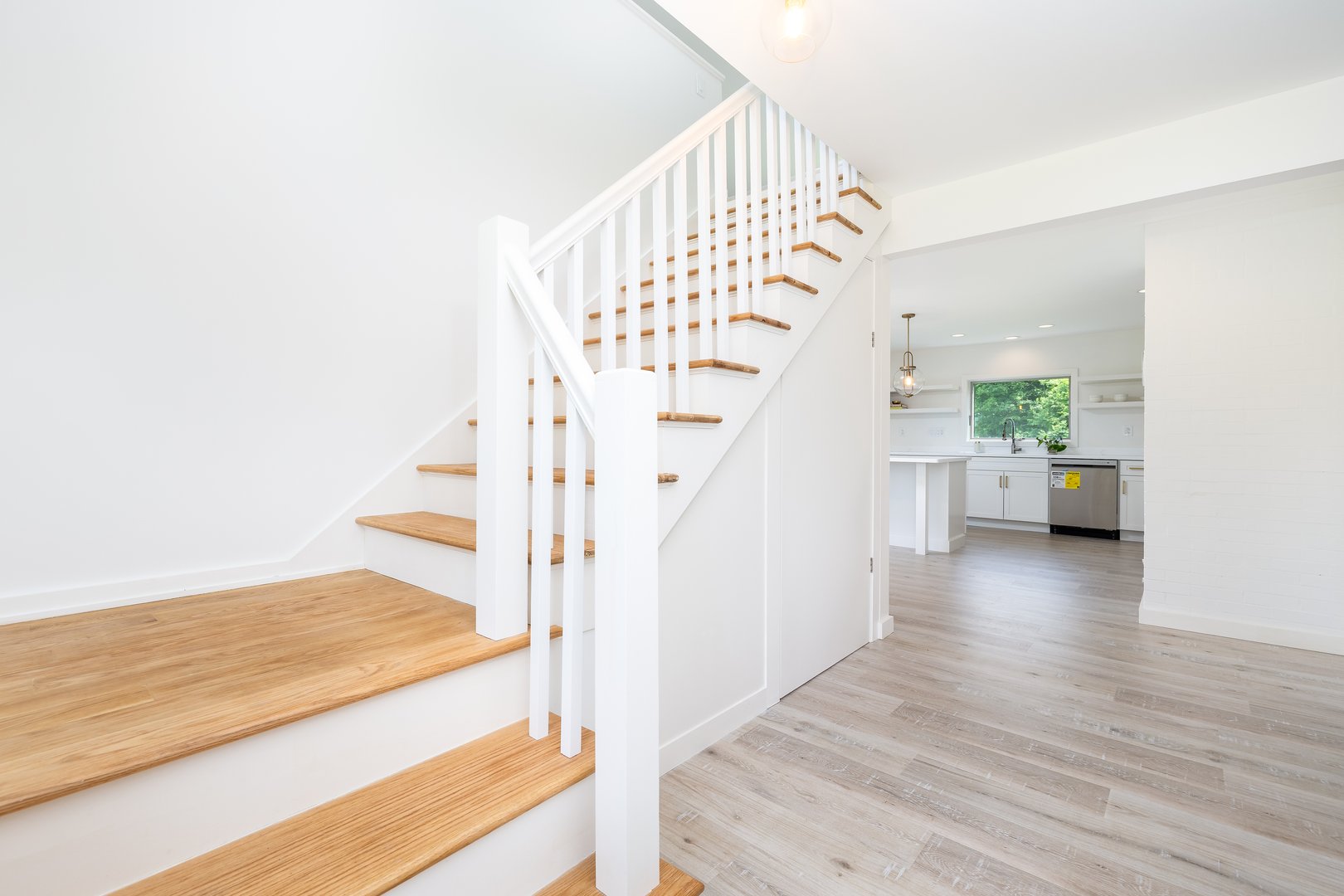 1669 Route 169 Photo 16