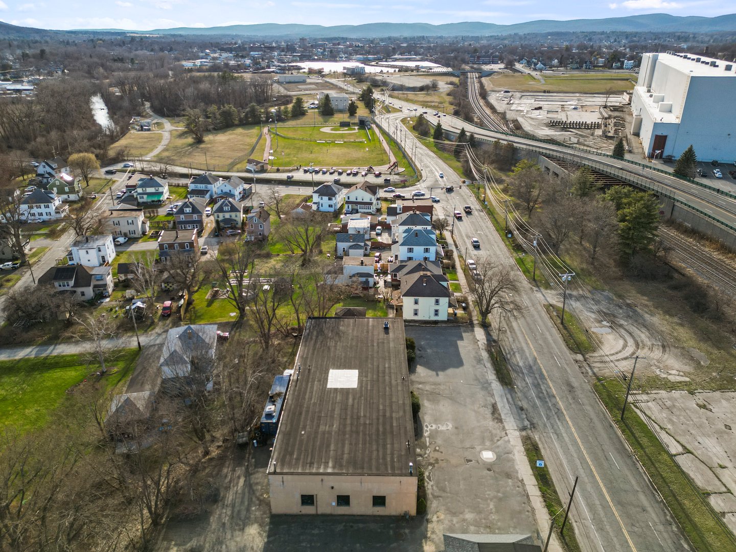 1260 East St Photo 32