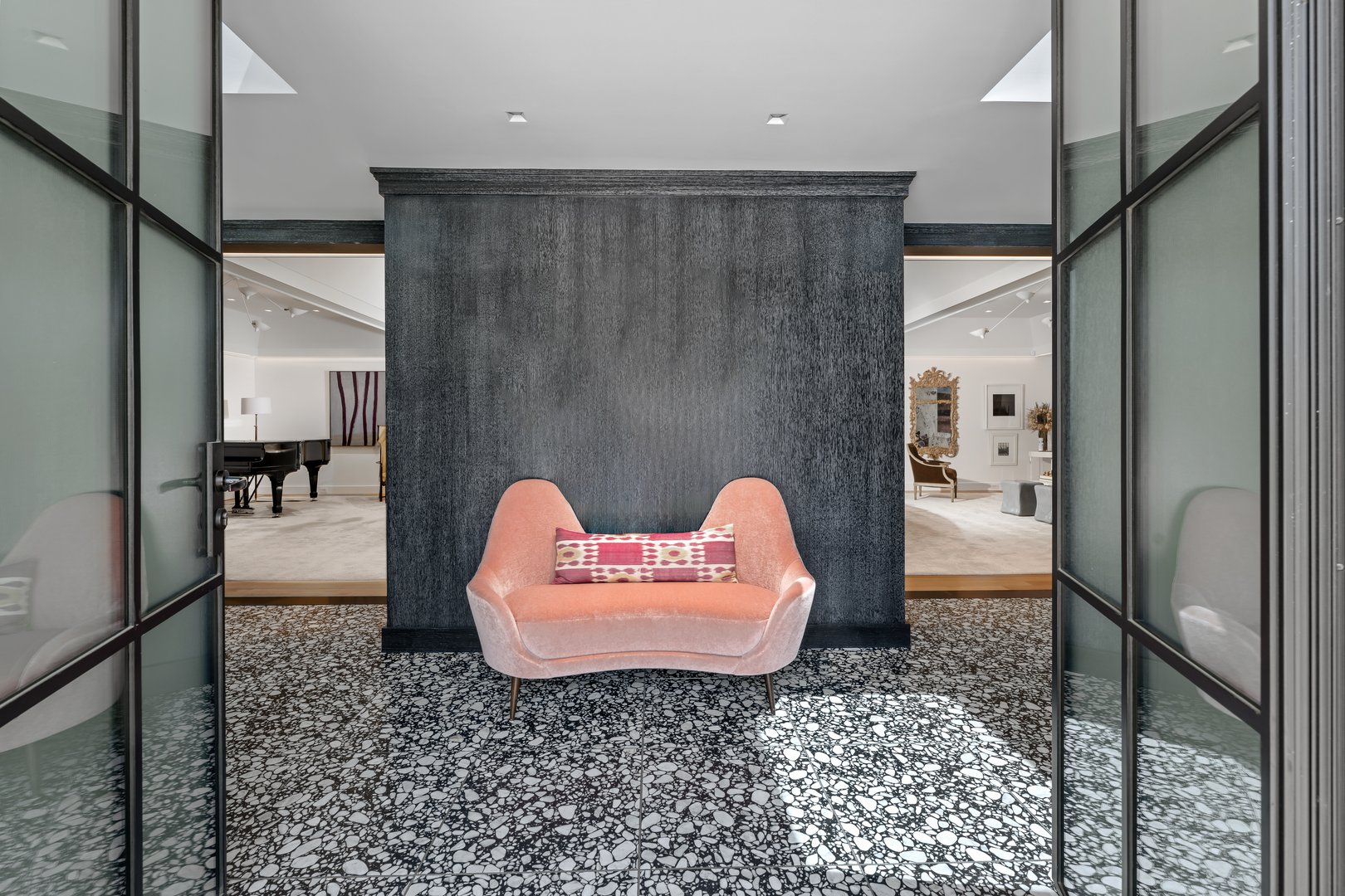 4900 Congress Street Photo 5