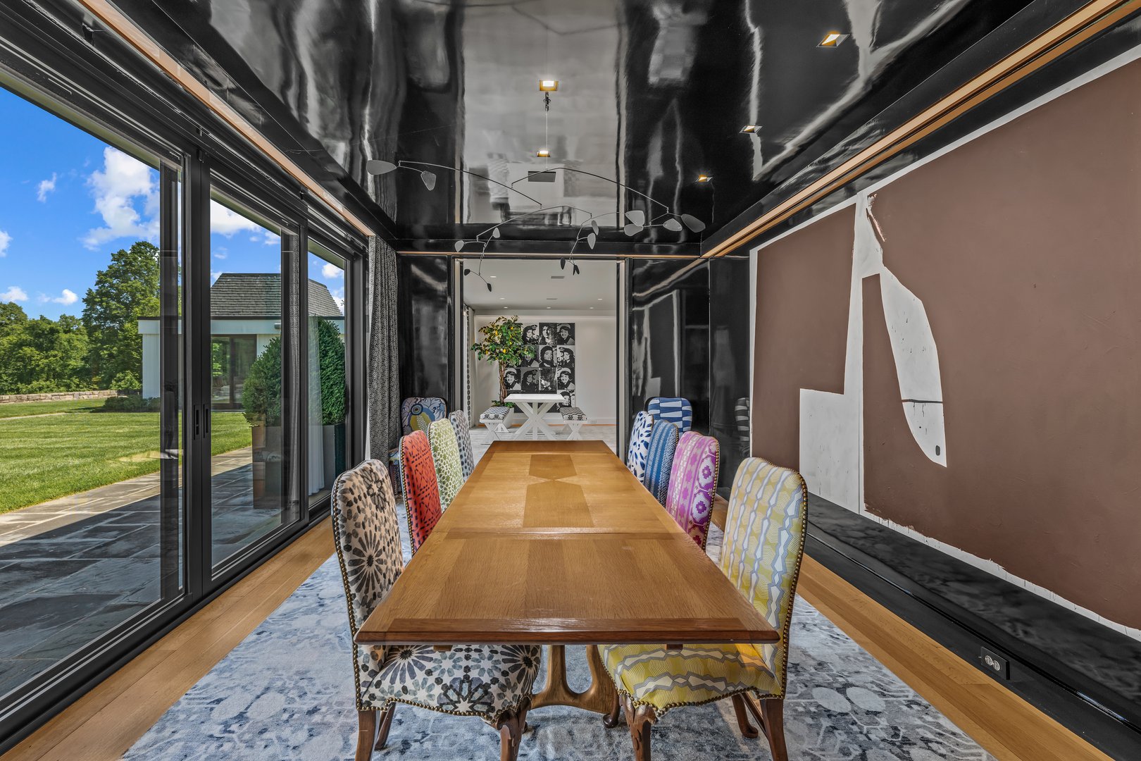 4900 Congress Street Photo 9