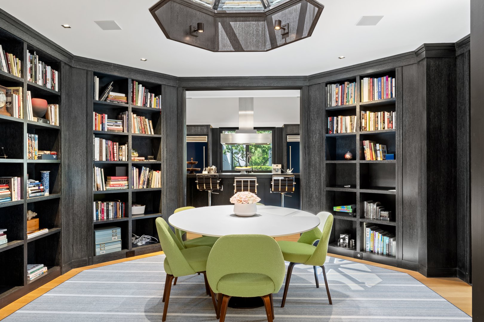 4900 Congress Street Photo 11