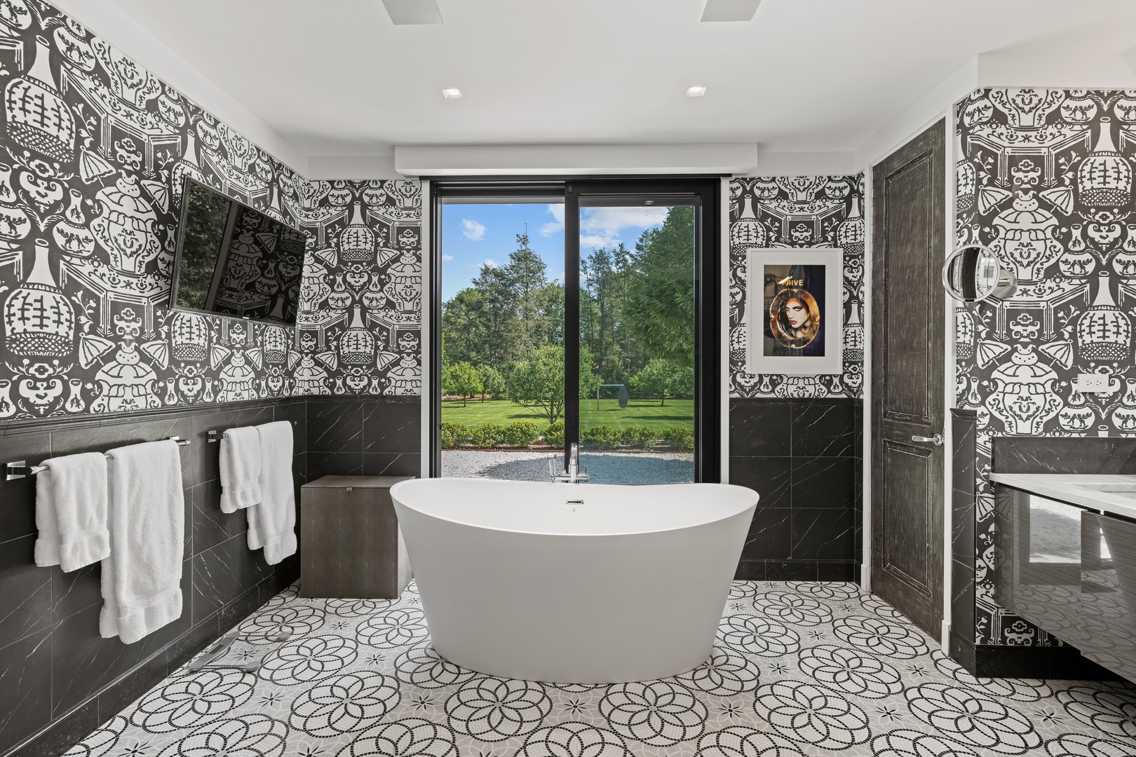 4900 Congress Street Photo 20