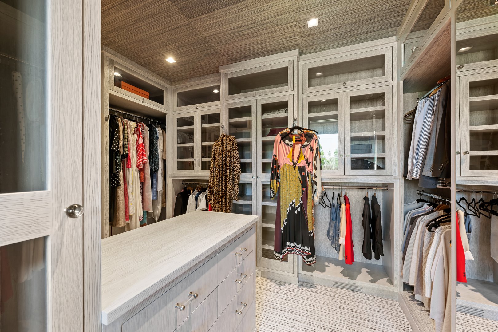 4900 Congress Street Photo 22