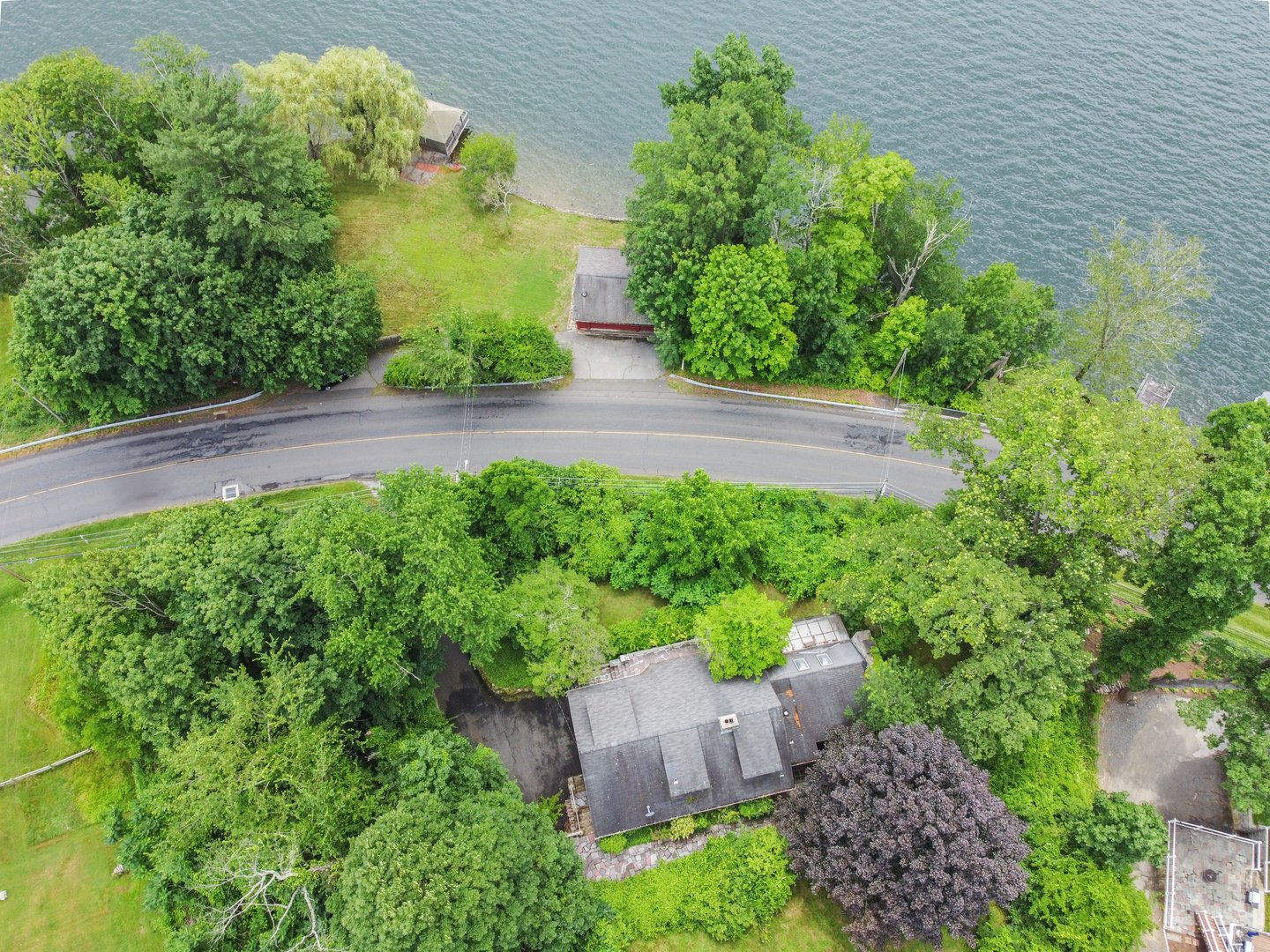 279 Candlewood Lake Road Photo 29