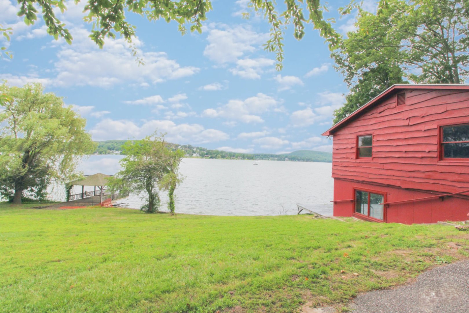 279 Candlewood Lake Road Photo 32