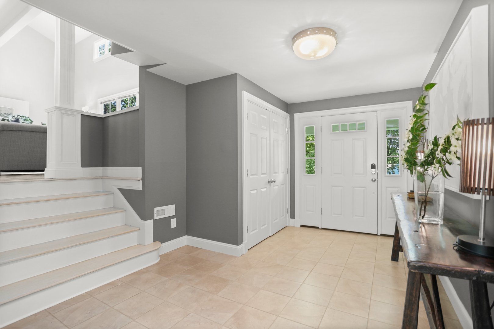 220 Burr Street Photo 2