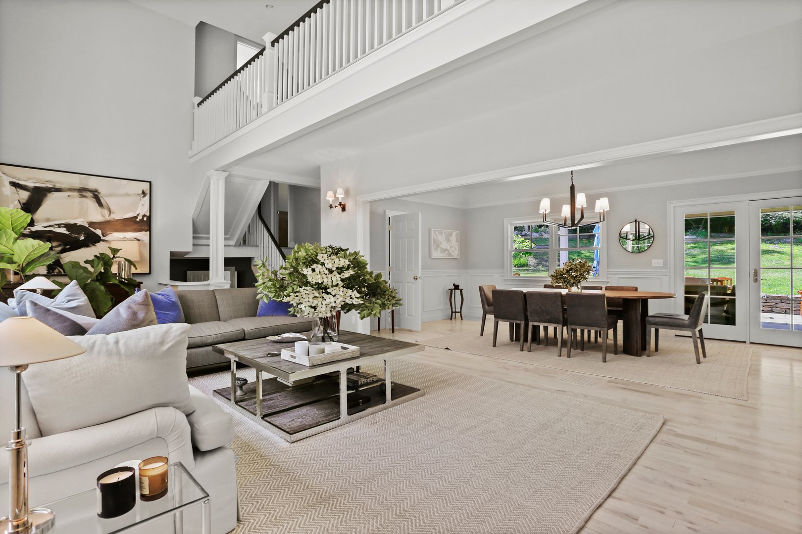 220 Burr Street Photo 5