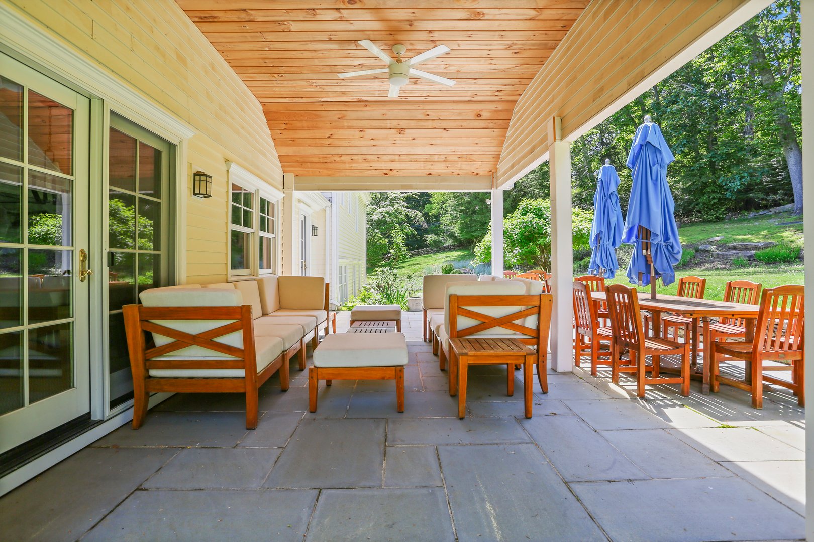 220 Burr Street Photo 22