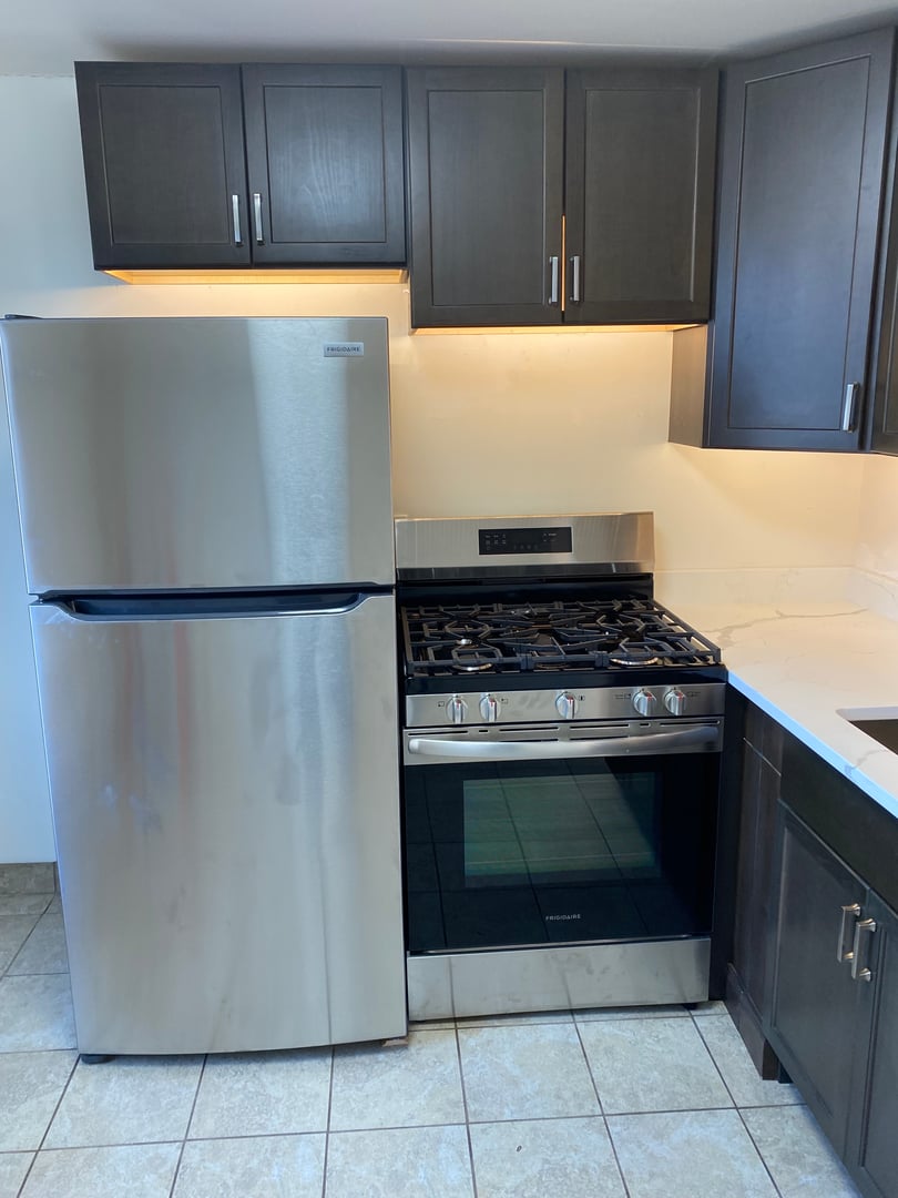 109 Hanover Street Photo 14