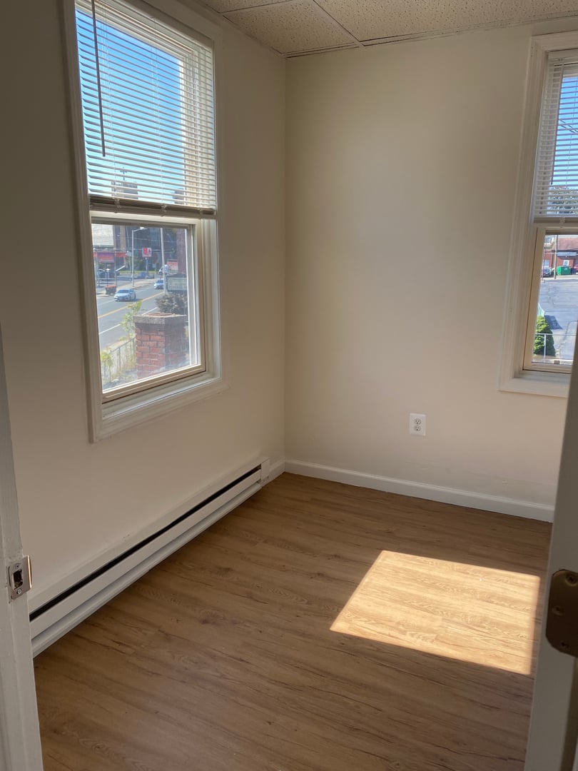 109 Hanover Street Photo 17