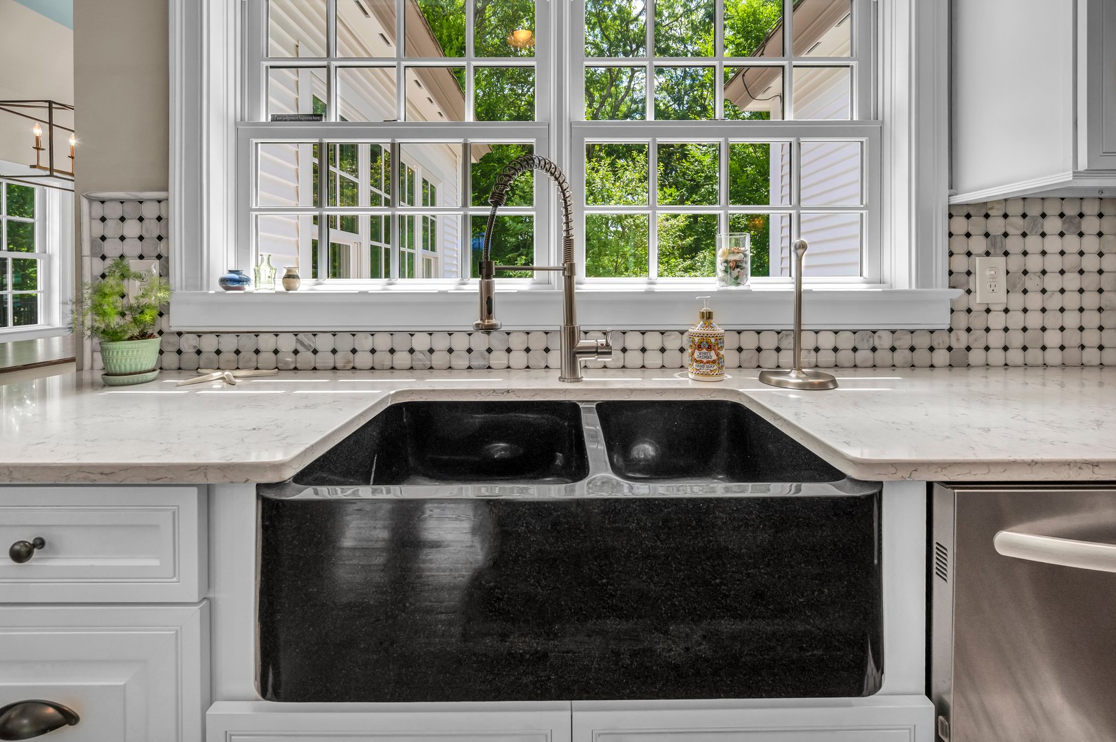 14 Ely Lane Photo 12