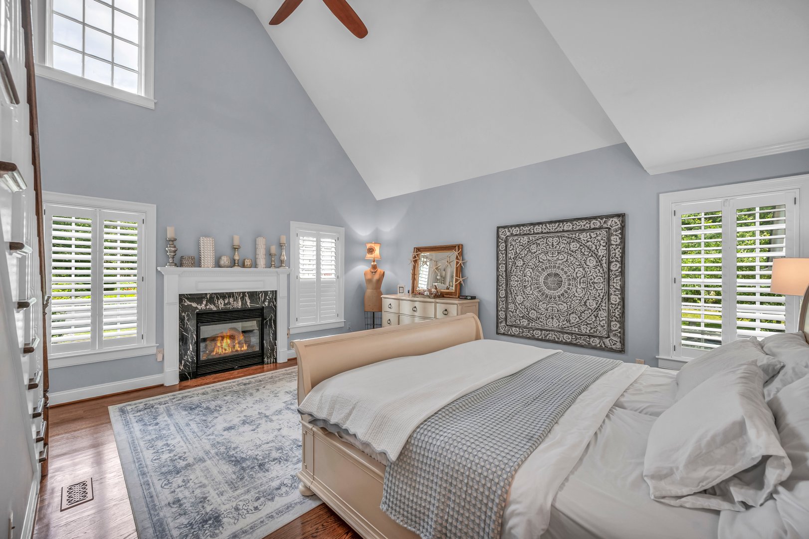 14 Ely Lane Photo 17