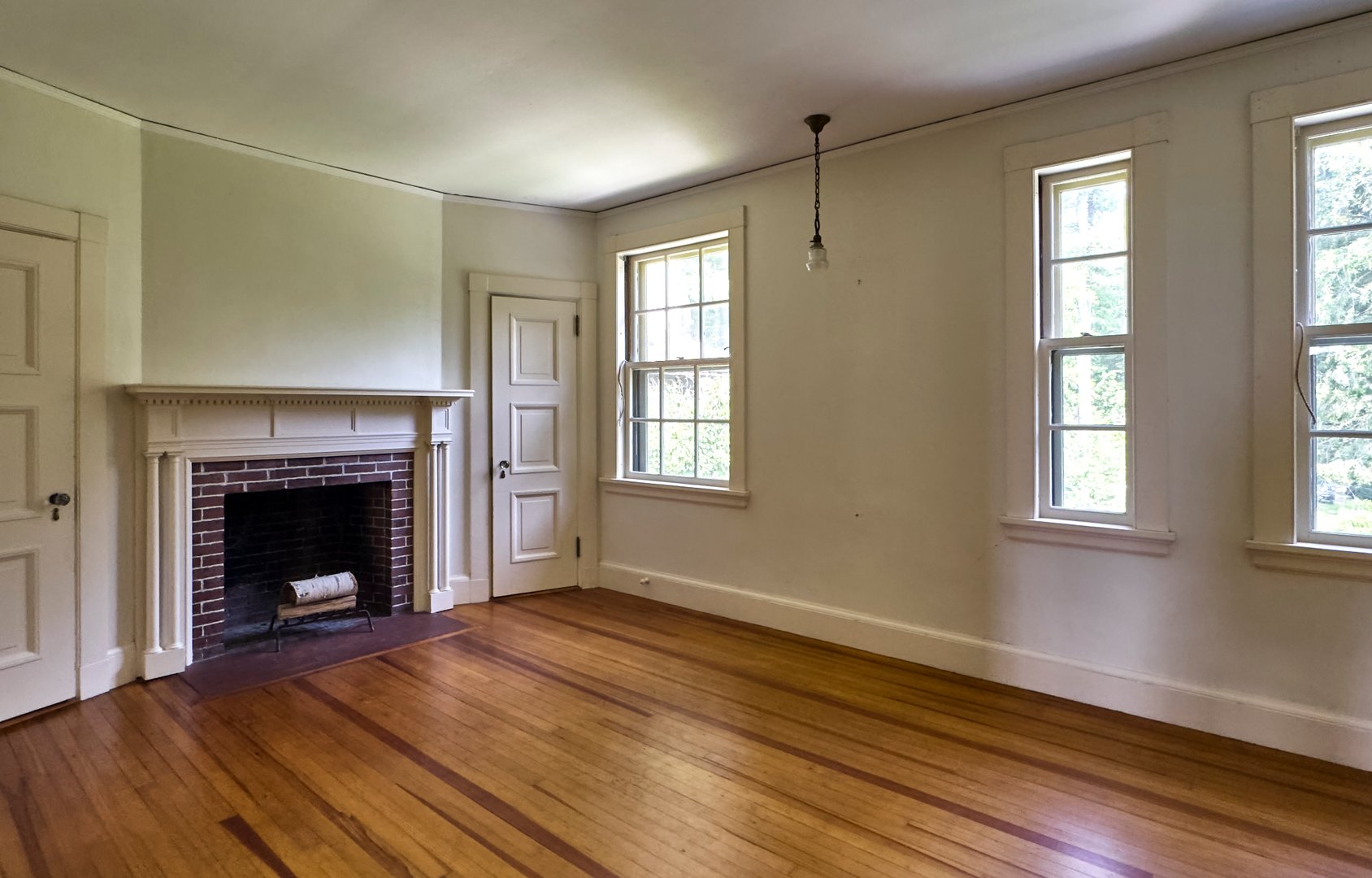 319 Under Mountain Rd Photo 38