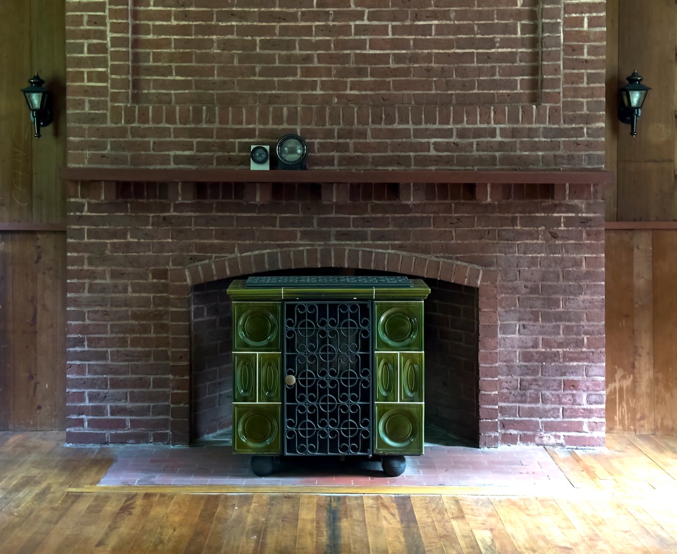 319 Under Mountain Rd Photo 45