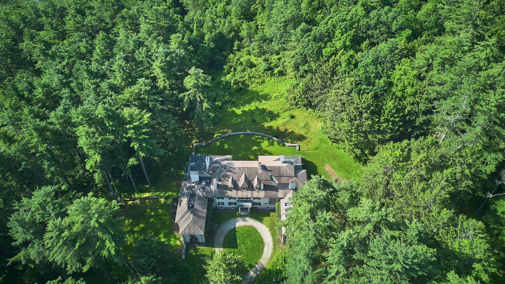 319 Under Mountain Rd Photo 56