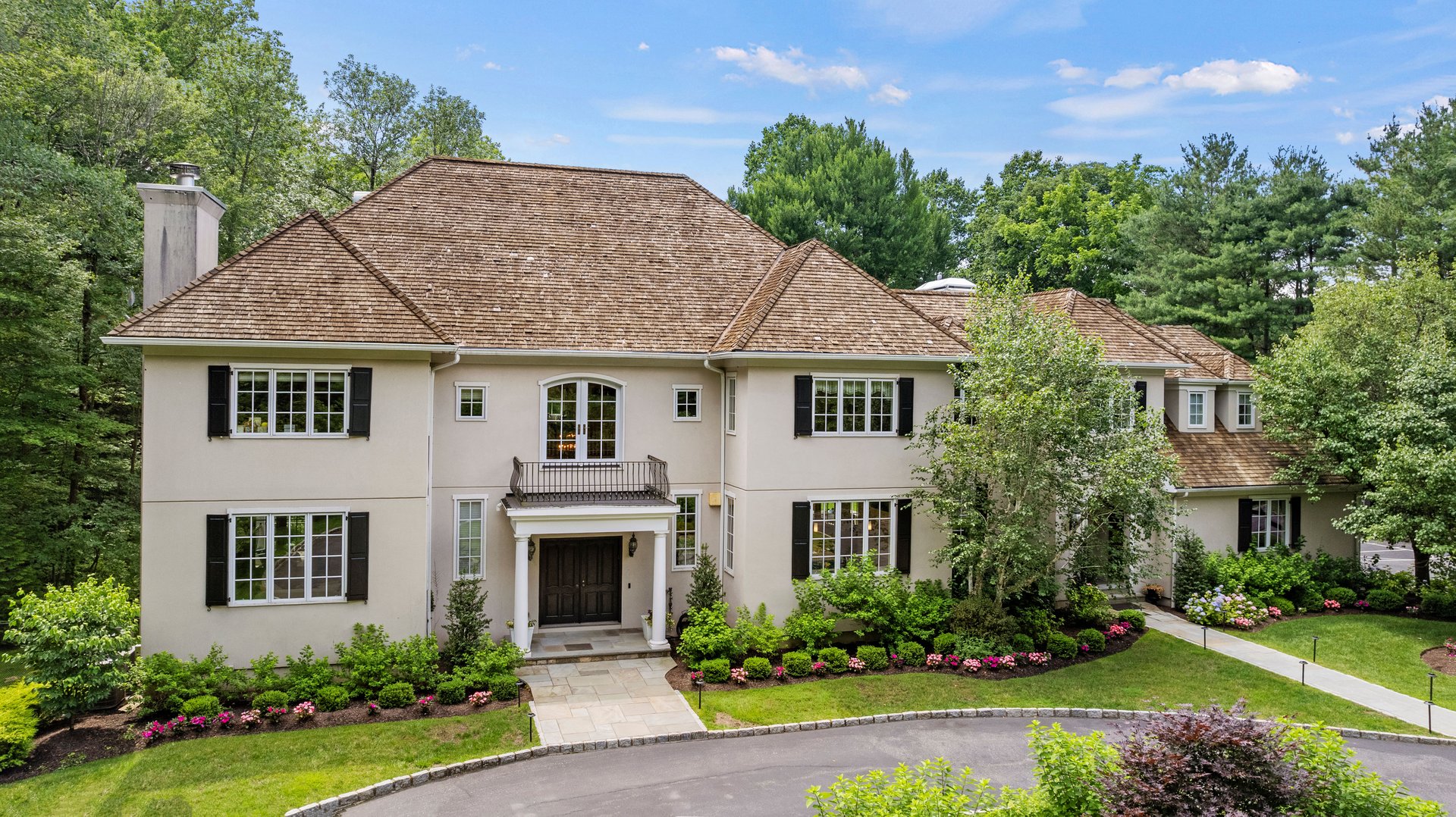 4220 Purchase Street Photo 2