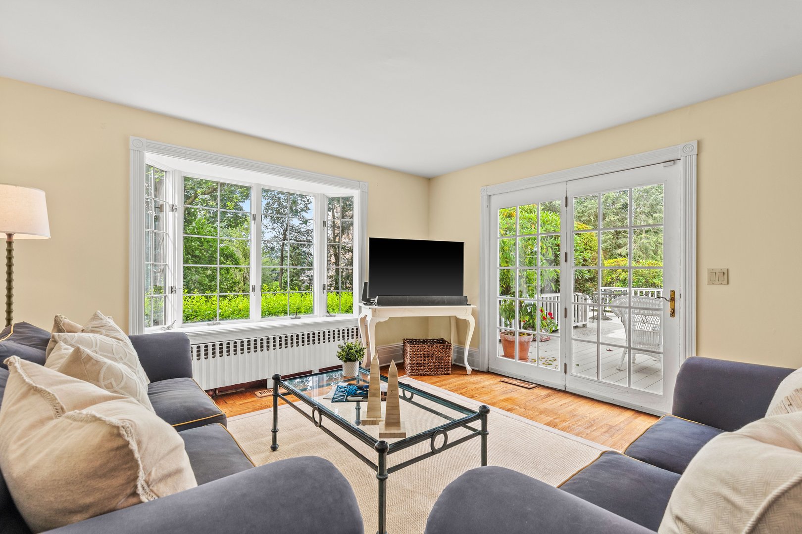 655 North Street Photo 10