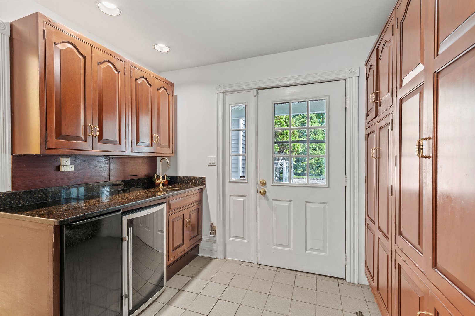 655 North Street Photo 13