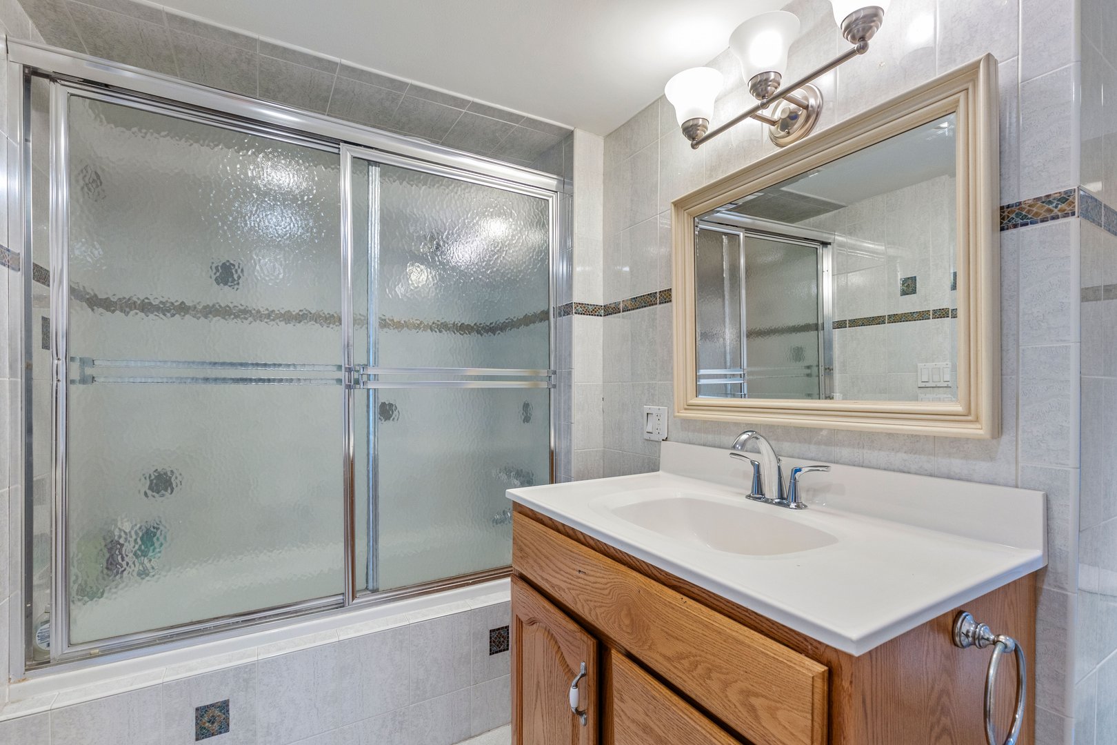 655 North Street Photo 22